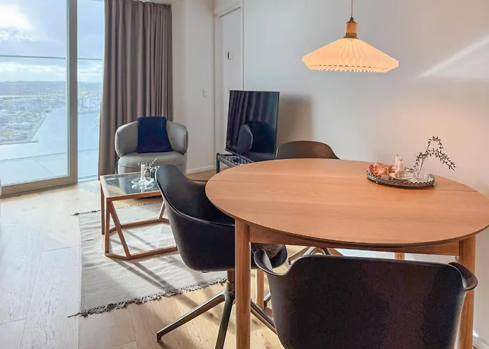 1 Bedroom Cozy In C Lägenhet *
