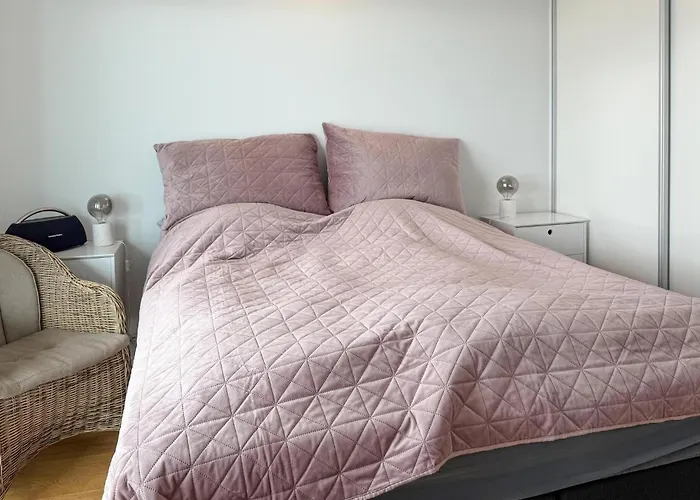1 Bedroom Cozy In C شقة Århus